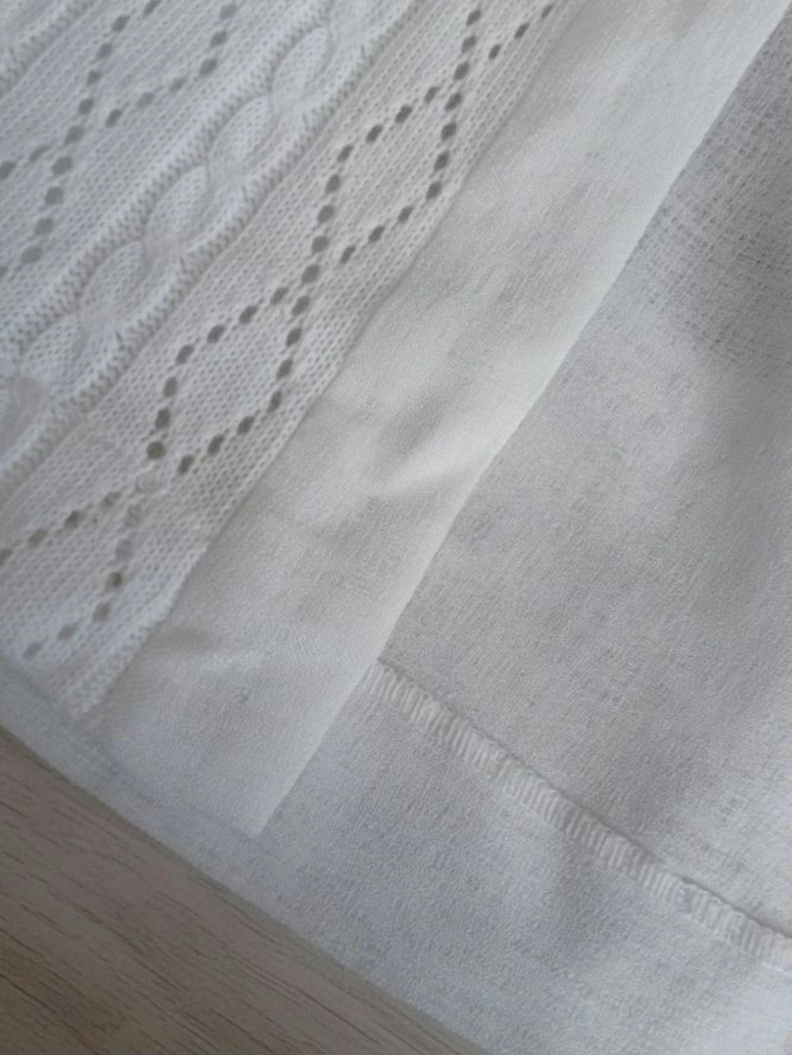 White Pointelle Knit Korte Mouw Cardigan Top M met Openwerk in de Hals – photo 7